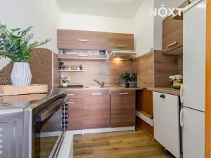 Prodej bytu 2+kk, Praha - Prosek, Prosecká, 41 m2