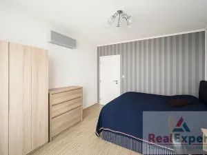 Pronájem bytu 2+kk, Praha - Záběhlice, Choceradská, 57 m2