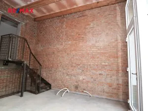 Pronájem obchodního prostoru, Plzeň, Slovanská, 41 m2