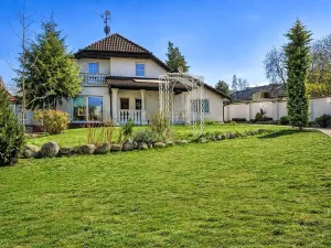 Pronájem rodinného domu, Roztoky, U háje, 230 m2