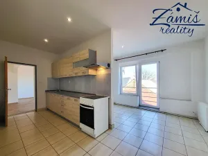 Pronájem bytu 2+kk, Nové Strašecí, U Školy, 52 m2