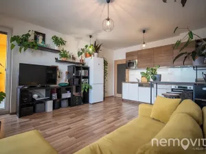 Pronájem bytu 2+kk, Praha - Uhříněves, Oty Bubeníčka, 47 m2