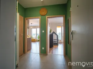 Pronájem bytu 2+kk, Praha - Uhříněves, Oty Bubeníčka, 47 m2