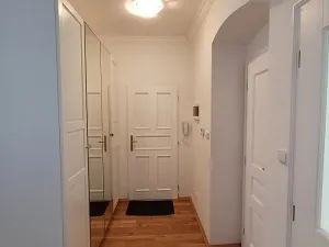 Pronájem bytu 2+kk, Karlovy Vary, Petřín, 55 m2