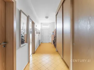 Prodej bytu 2+kk, Praha - Libeň, Českomoravská, 60 m2