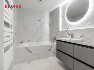 Prodej bytu 2+kk, Praha - Smíchov, Podbělohorská, 61 m2