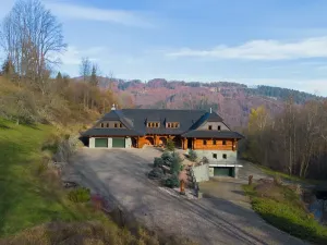 Prodej rodinného domu, Dolní Lomná, 1559 m2