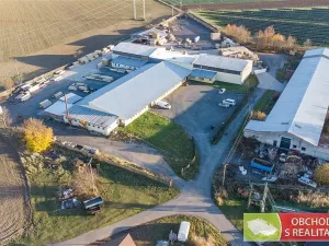 Pronájem výrobních prostor, Morašice, 2710 m2