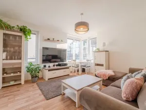 Prodej bytu 2+kk, Praha - Zbraslav, Pelzova, 60 m2