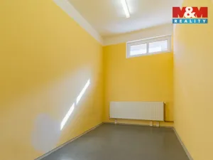 Prodej obchodního prostoru, Cheb, Na Hradčanech, 300 m2