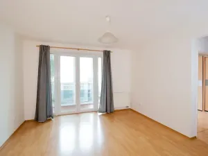 Prodej bytu 2+kk, Vestec, Ve Stromkách, 48 m2