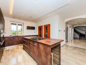 Prodej rodinného domu, Radějovice, 218 m2