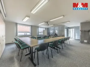Pronájem kanceláře, Mělník, Nemocniční, 192 m2