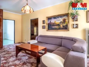 Prodej bytu 3+1, Český Krumlov - Plešivec, Sídliště Plešivec, 73 m2