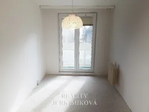 Pronájem bytu 2+kk, Praha - Modřany, Urbánkova, 49 m2