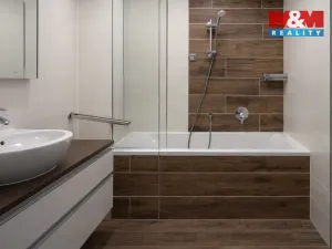 Pronájem bytu 3+kk, Pardubice - Zelené Předměstí, Na Hrádku, 80 m2