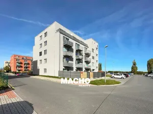 Pronájem bytu 1+kk, Hostivice, Ovesná, 36 m2