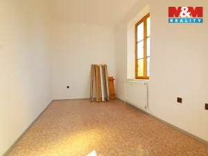 Prodej bytu 3+1, Nový Bor - Arnultovice, Gen. Svobody, 90 m2