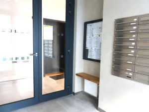 Pronájem bytu 2+kk, Praha - Hodkovičky, V náklích, 68 m2