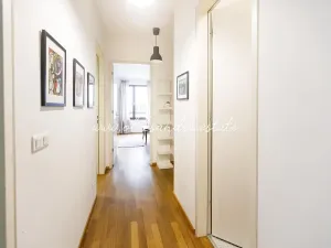 Pronájem bytu 2+kk, Praha - Karlín, Šaldova, 51 m2