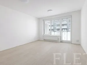 Pronájem bytu 1+kk, Praha - Stodůlky, náměstí Junkových, 32 m2