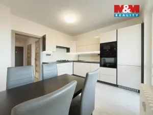 Prodej bytu 3+1, Karviná - Hranice, Čsl. armády, 65 m2