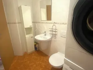 Pronájem bytu 2+kk, Praha - Kamýk, U Kamýku, 50 m2