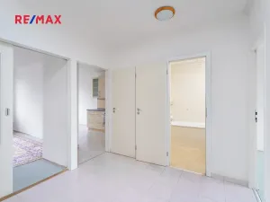 Prodej bytu 3+1, Praha - Čimice, Křivenická, 72 m2