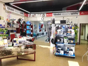 Pronájem obchodního prostoru, Letovice, Masarykovo náměstí, 330 m2