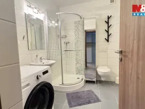 Pronájem bytu 2+kk, Olomouc, Hodolanská, 51 m2