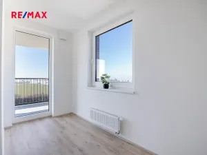 Prodej bytu 1+kk, Praha - Ruzyně, Stočesova, 30 m2