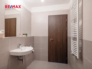 Prodej bytu 1+kk, Praha - Ruzyně, Stočesova, 30 m2