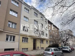 Pronájem bytu 1+kk, Praha - Žižkov, Biskupcova, 31 m2