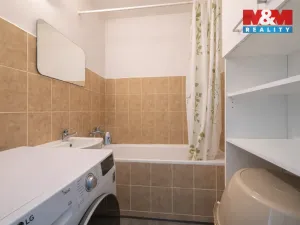 Prodej bytu 3+1, Cvikov - Cvikov II, Sídliště, 76 m2