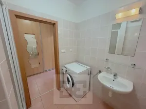 Pronájem bytu 1+kk, Praha - Letňany, Beranových, 31 m2