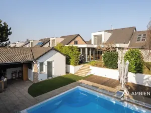 Prodej rodinného domu, Moravany, V Jámách, 382 m2