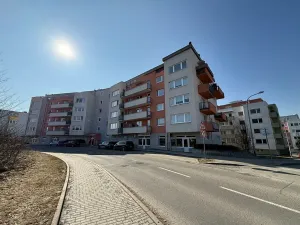 Pronájem garážového stání, Brno, Říčanská, 13 m2