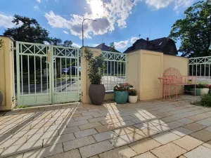 Pronájem bytu 1+kk, Praha - Malešice, Strnadova, 32 m2