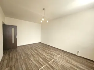 Pronájem bytu 2+1, Kralupy nad Vltavou - Lobeček, Štefánikova, 56 m2