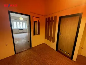 Pronájem bytu 2+1, Praha - Libeň, Vacínova, 96 m2