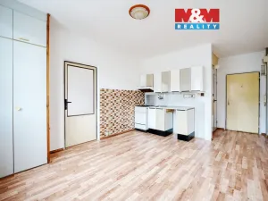 Pronájem bytu 1+1, Rokycany - Nové Město, Pod Ohradou, 35 m2