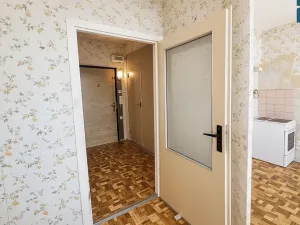 Prodej bytu 2+kk, Praha - Radotín, náměstí Osvoboditelů, 47 m2