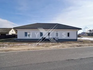 Pronájem rodinného domu, Krakovany, 145 m2