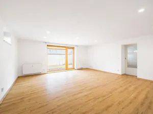 Prodej bytu 2+kk, Praha - Lhotka, K Novému dvoru, 64 m2