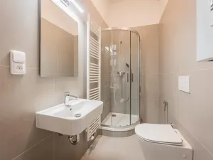 Pronájem bytu 2+kk, Praha - Nové Město, Lípová, 41 m2