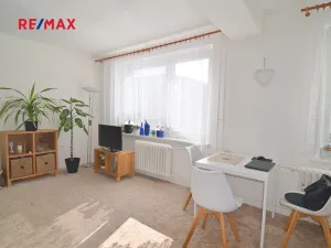 Pronájem bytu 1+kk, Praha - Zbraslav, Tunelářů, 37 m2