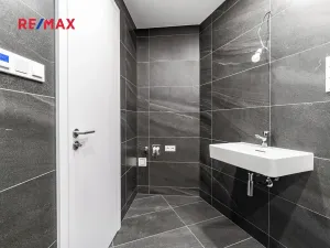 Pronájem bytu 1+kk, Praha - Nusle, Muzikova, 34 m2