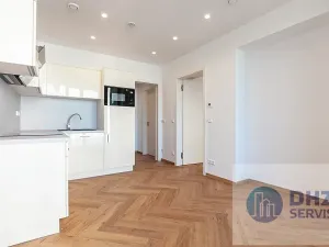 Pronájem bytu 2+kk, Poděbrady, Studentská, 36 m2