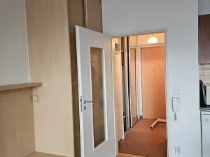 Pronájem bytu 1+kk, Praha - Stodůlky, Sluneční náměstí, 40 m2
