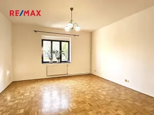 Pronájem bytu 2+kk, Praha - Břevnov, U Ladronky, 50 m2